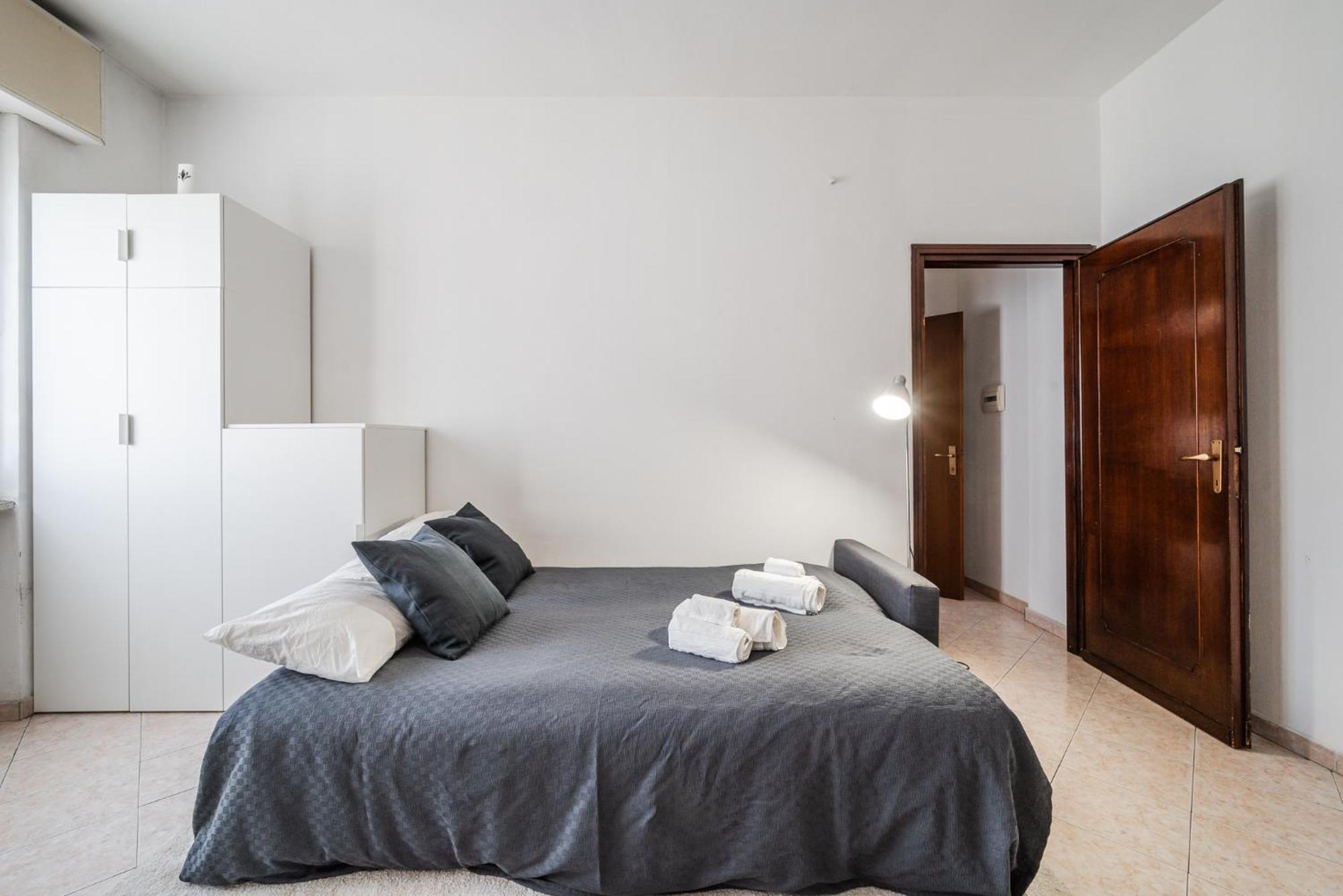Roma 23, Smartstay Rozzano Eksteriør bilde